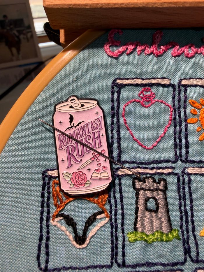 Romantasy Rush Needle Minder