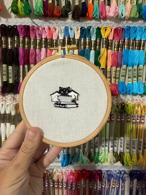 Book Dragon Needle Minder