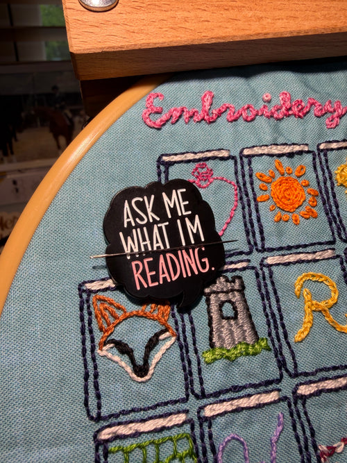 Ask Me What I’m Reading Needle Minder