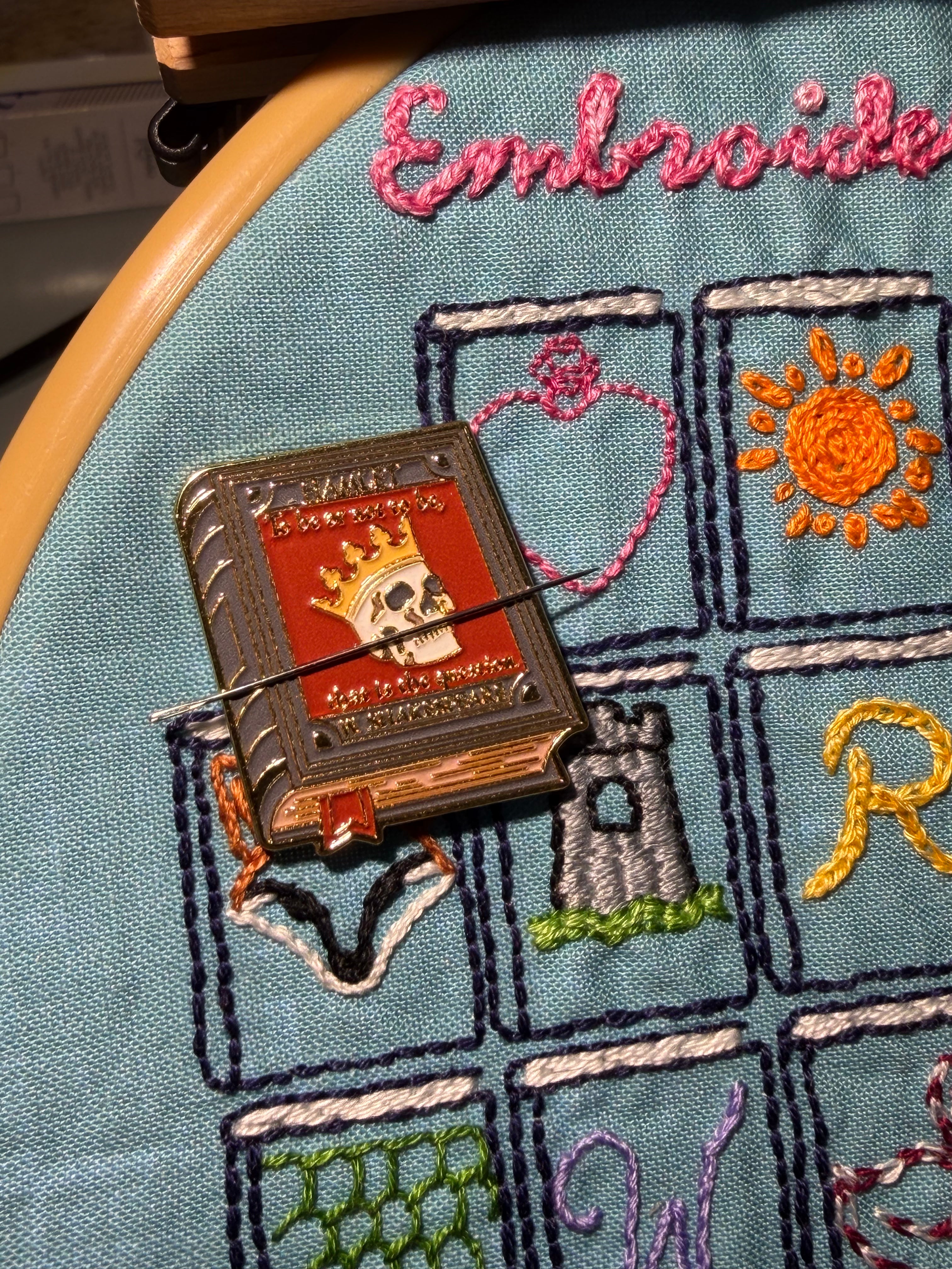 Bookish Needle Minders